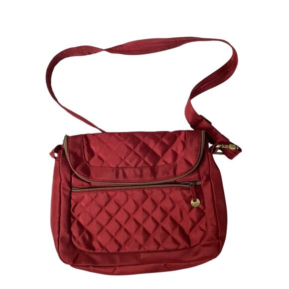 Travelon Quilted Red Crossbody Bag Adjustable Strap Zippered Pocket 13"x11.5"x4” - Picture 1 of 8